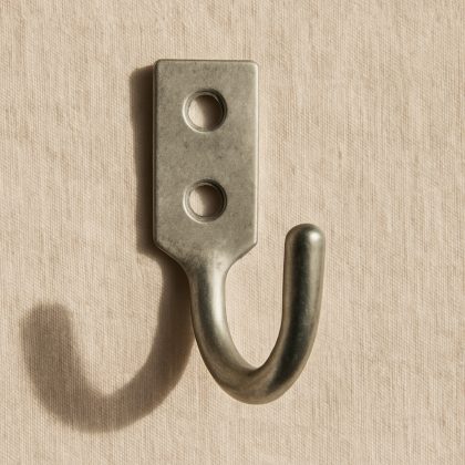 Gancho metálico de pared